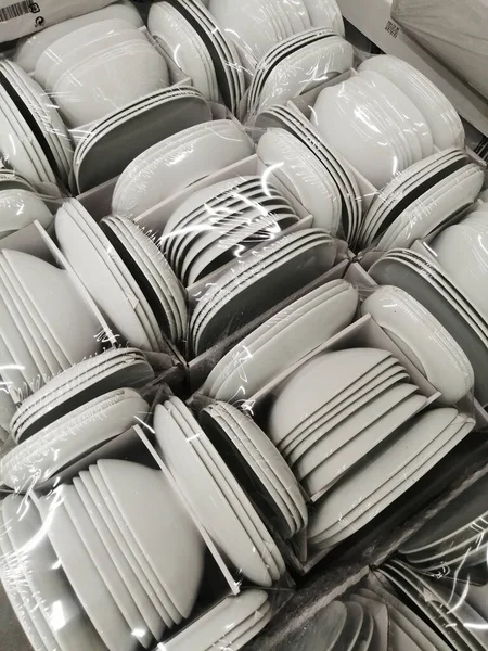 Set Plates Package Tableware Wholesale Sale — Stock Photo, Image