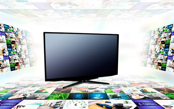 Blank modern TV with 3D image streming composition — Stock Photo, Image