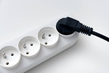 Elektrik prizi, artan elektrik fiyatları kavramı