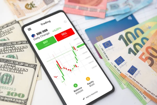 Menukar Aplikasi Mobile Mata Uang Konsep Pasar Saham Investasi Daring — Stok Foto