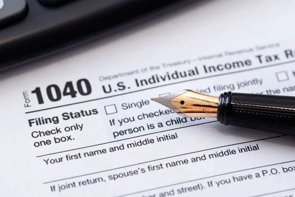 税戻り値の概念は米国1040税フォーム 年貢納決済 — ストック写真
