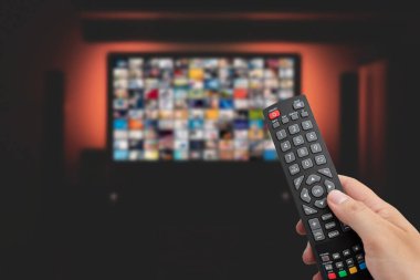 Talep üzerine video, televizyon yayını, multimedya. Uzaktan kumanda.