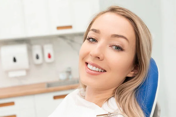 Woman Patient Dentist Office Perfect Smile Concept — Stockfoto