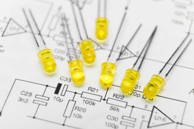 Elektronik diyagram üzerinde LED'ler