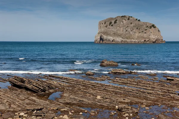 Costa em San Juan de Gaztelugatxe, Bizkaia, País Basco, Spai — Fotografia de Stock