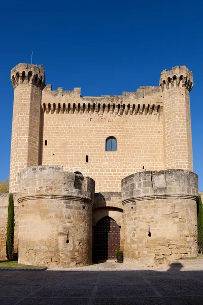 Burg von sajazarra, la rioja, spanien — Stockfoto