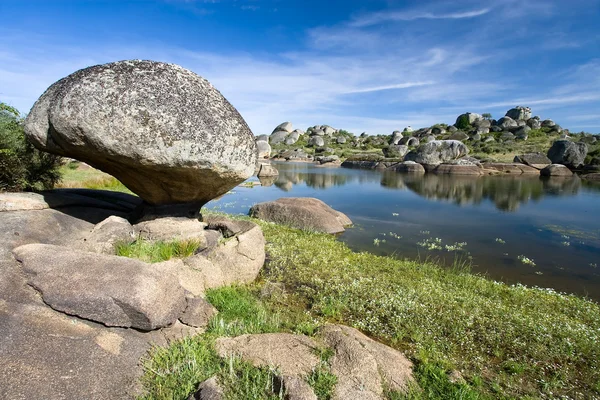 Los barruecos, MALPARTIDA de caceres, caceres, extremadu Gölü — Stok fotoğraf