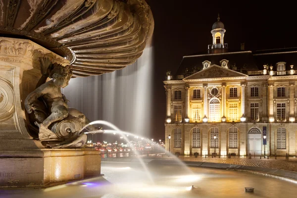 Fountain of the three graces, Bourse square, Bordeaux, Gironde, — Stock Photo, Image