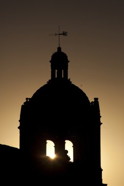 gece santisima trinidad kilise del arrabal, salam