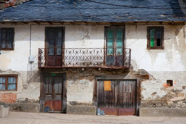 Arquitetura de Las Omanas, Leon, Castilla y Leon, Espanha — Fotografia de Stock