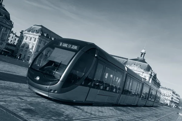 Streetcar in Bordeaux, Gironde, Aquitaine, France — Stock Photo, Image