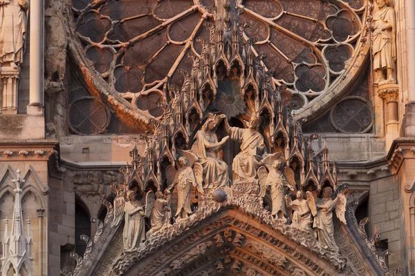 Catedral de Reims, Marne, Champagne-Ardenne, França — Fotografia de Stock