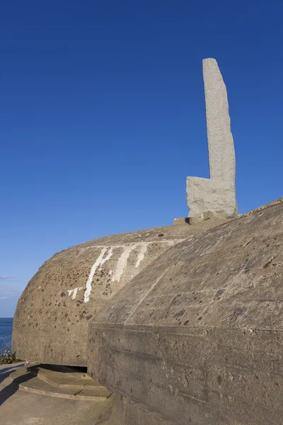 Ranger monument, Pointe du Hoc memorial, Omaha Beach, Lower Norm — Stock Photo, Image