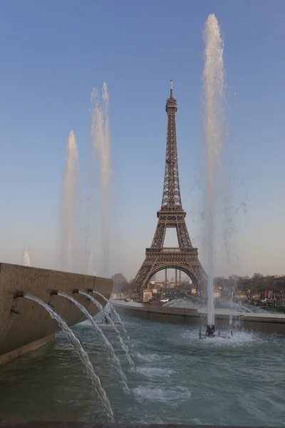 Trocadero parkkal és az eiffel-torony, Párizs, ile-de-france, Franciaország — Stock Fotó