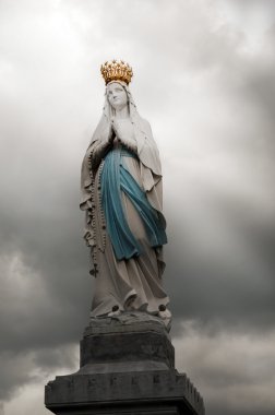 lourdes, Fransa Meryem heykeli