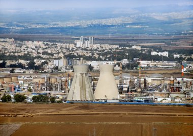 Haifa İsrail petrol rafinerisi