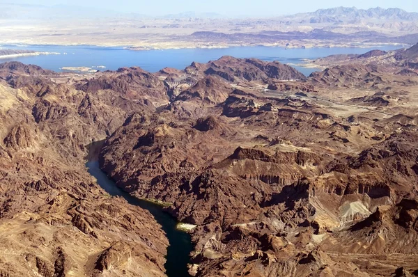 Letecký pohled na řece colorado a lake mead — Stock fotografie