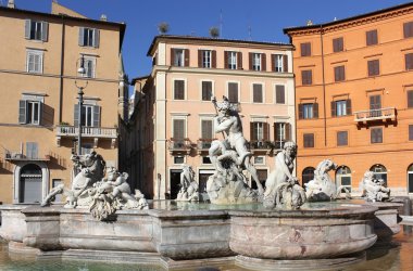 Neptün (Poseidon), Piazza Navona, Roma Çeşmesi
