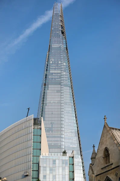 London is growing up, the shard building — Stock Photo, Image