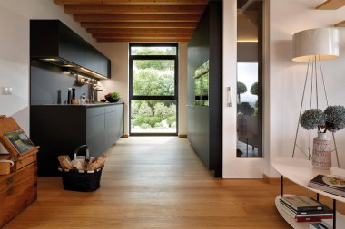 Modern lüks mutfak iç tasarımı minimal stil