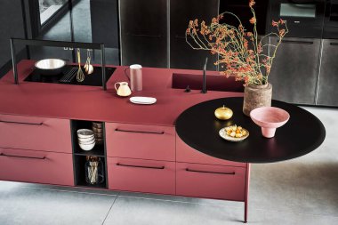 Modern lüks mutfak iç tasarımı minimal stil