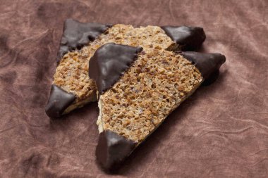 Tekstil üzerinde fındık üçgenleri, yakın çekim