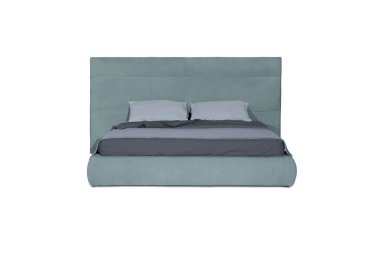 Pastel renklerde klasik lüks yatak beyaza izole edilmiş.