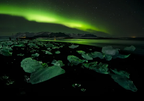 闪存的极光北极星以上水 — 图库照片
