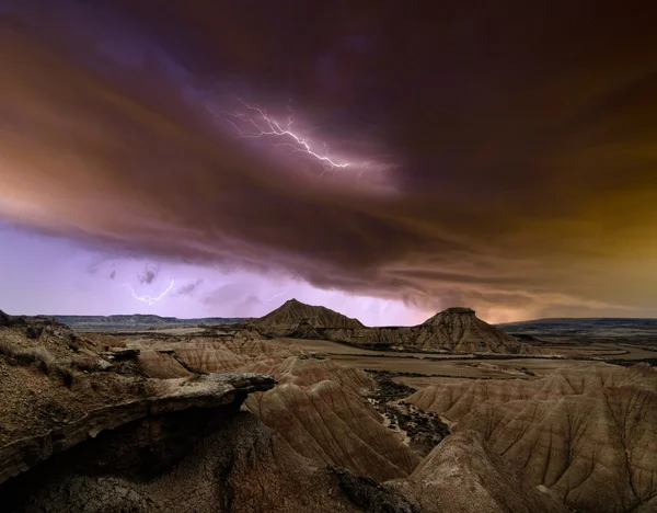 Storm over de woestijn — Stockfoto