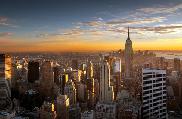 Zonsondergang boven new york city — Stockfoto