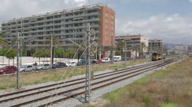 yolcu metro treni.