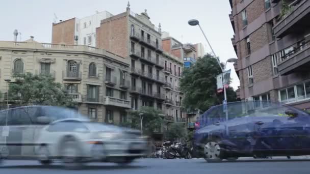 Período de trânsito na rua . — Vídeo de Stock