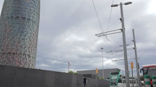 Tram in Barcelona — Stockvideo