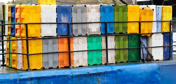 Container auf dem Frachtschiff. — Stockfoto