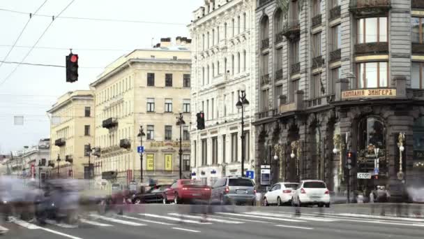 Trafikk i St. Petersburg – stockvideo