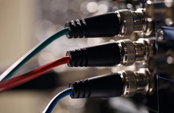 Cables de vídeo RGB en el grabador profesional . —  Fotos de Stock