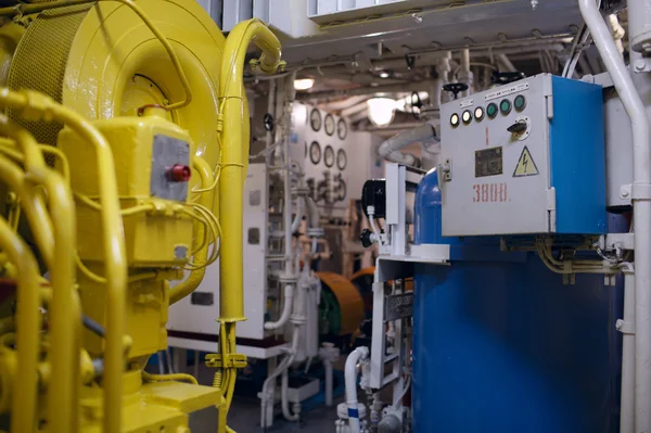 Interior do barco com instrumentos de painel de controle — Fotografia de Stock