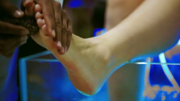 Peeling feet — Stok video