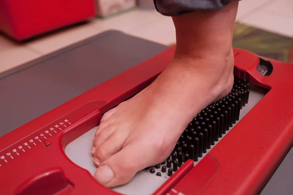 Foot during scanning on device — Stock Photo, Image