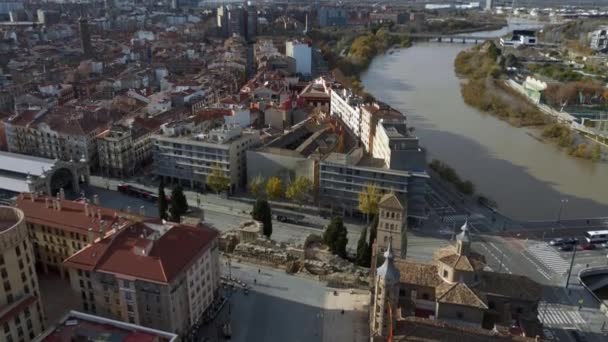 Aerial Townscape Zaragoza Central Market Ancient Church River Ebro Modern — Stock Video