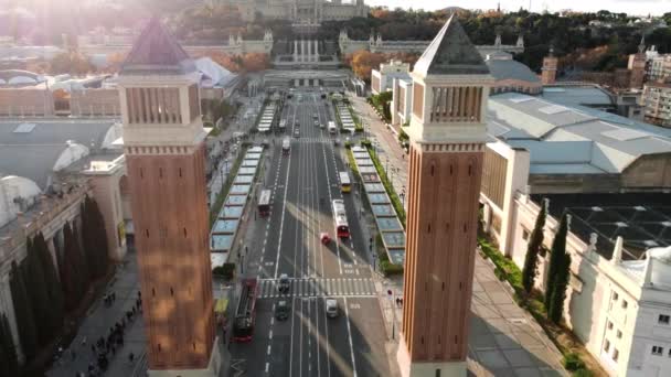 Aerial Scene Sunny Barcelona Spain Copter Flying Venetian Towers Avinguda — Stock Video