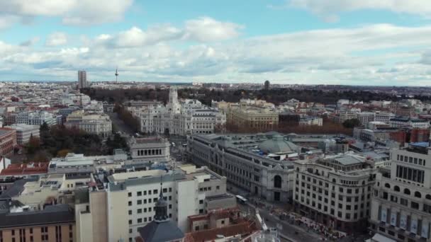 马德里的空中城市场景与Alcala街和Cibeles广场 西班牙首都城市景观 西班牙银行大楼和市政厅 — 图库视频影像