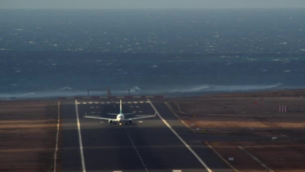 Front View Passenger Plane Picks Speed Accelerating Runway Takes Waters — Stock Video
