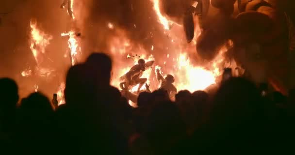 Valencia Spain July 2022 Annual Fallas Festival Big Bonfires Crowd — Stok video