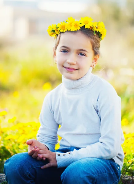 Girl in a wreath — Stock Photo, Image