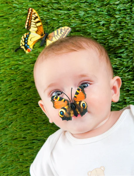 Schattig klein kind — Stockfoto