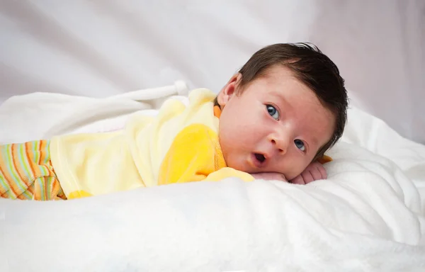 Niña recién nacida — Foto de Stock