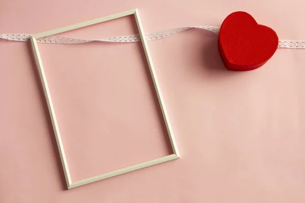 White Frame Pink Background Red Heart — Stock Photo, Image