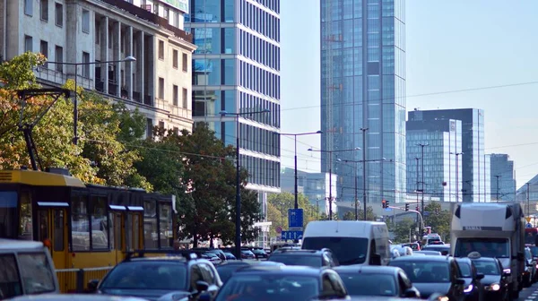 Warschau Polen Oktober 2021 Straßenverkehr Der Warschauer Innenstadt Auf Der — Stockfoto