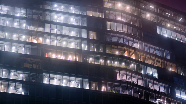 Edificio Corporativo Por Noche Concepto Negocio Edificio Oficinas Pared Vidrio —  Fotos de Stock